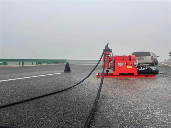 哈尔滨马路路基路面开裂下沉注浆加固灌浆